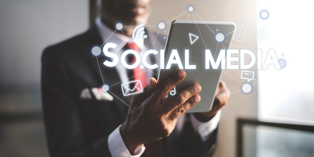 Scopri di più sull'articolo 🚀 Come ottenere contatti dai social media e aumentare il traffico al tuo sito